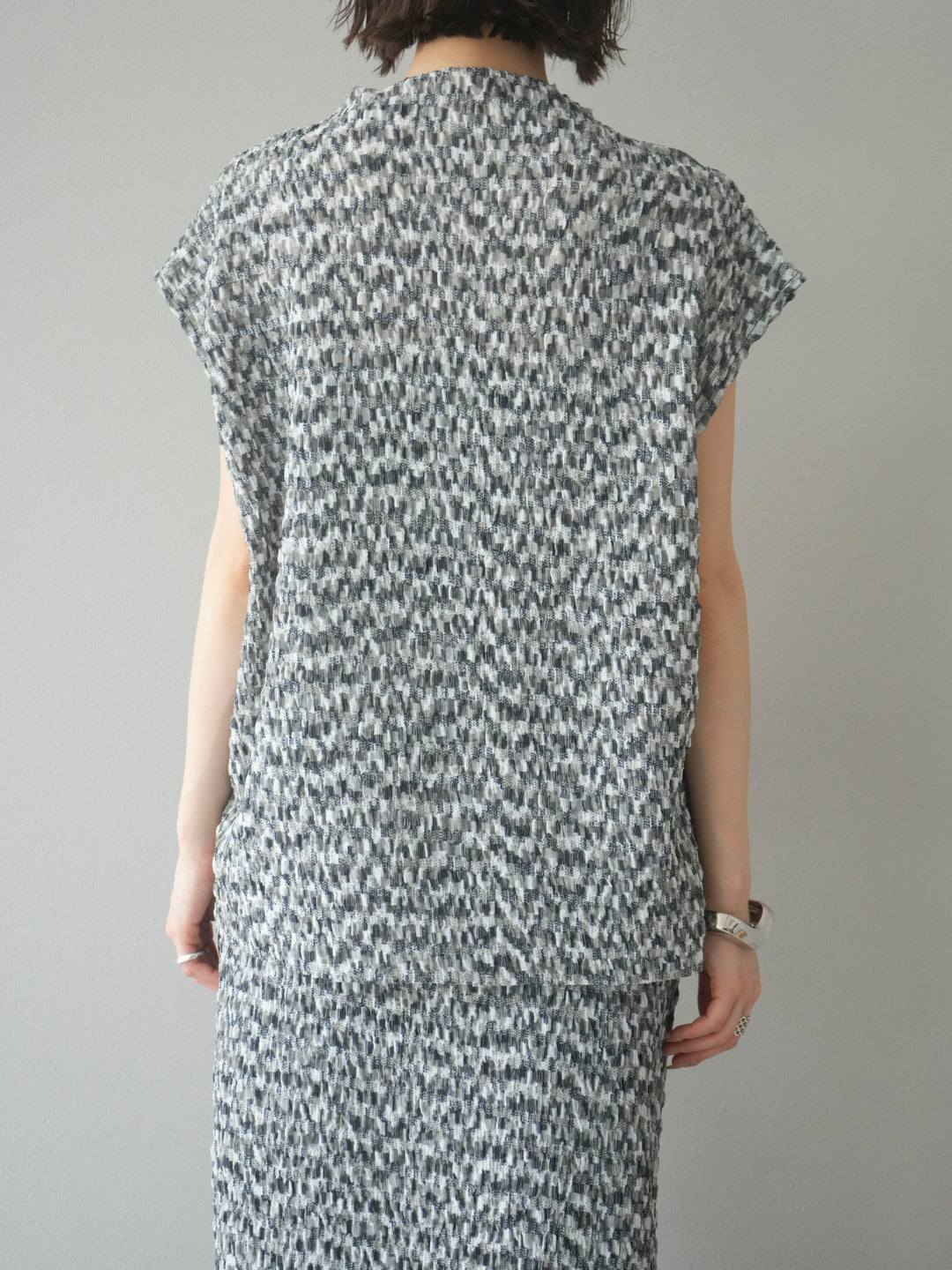 [予約]マルチカラーランダムプリーツフレンチトップス/ブラック