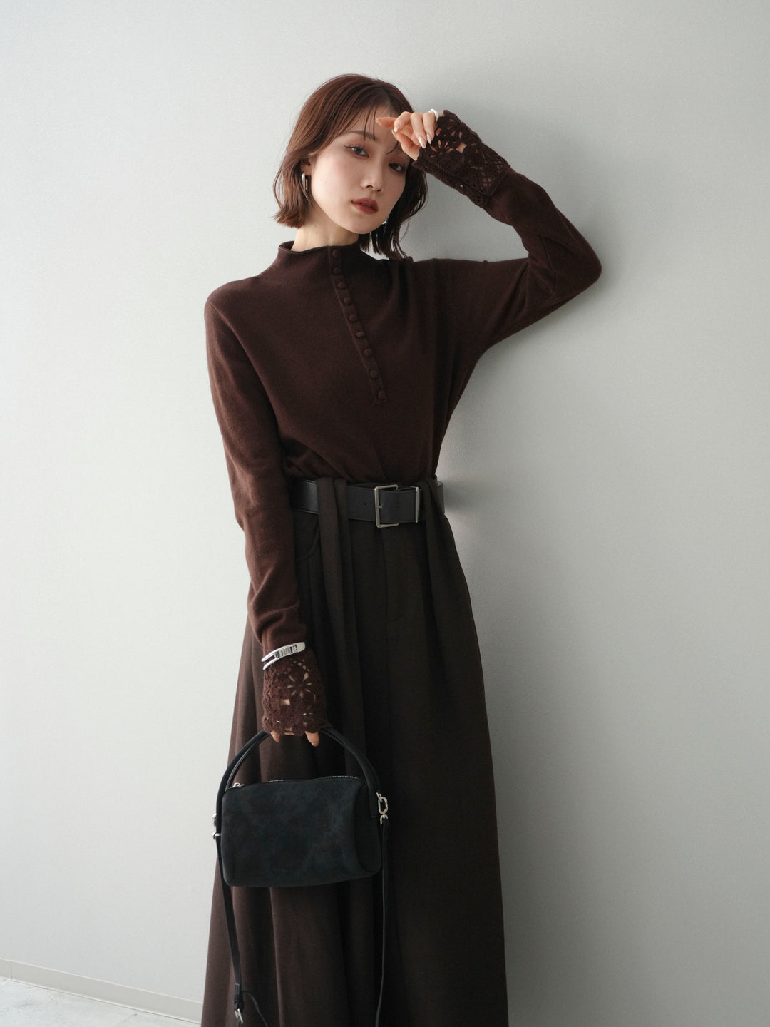 [予約]袖スカラップレースフロントボタンウールニットトップス/brown