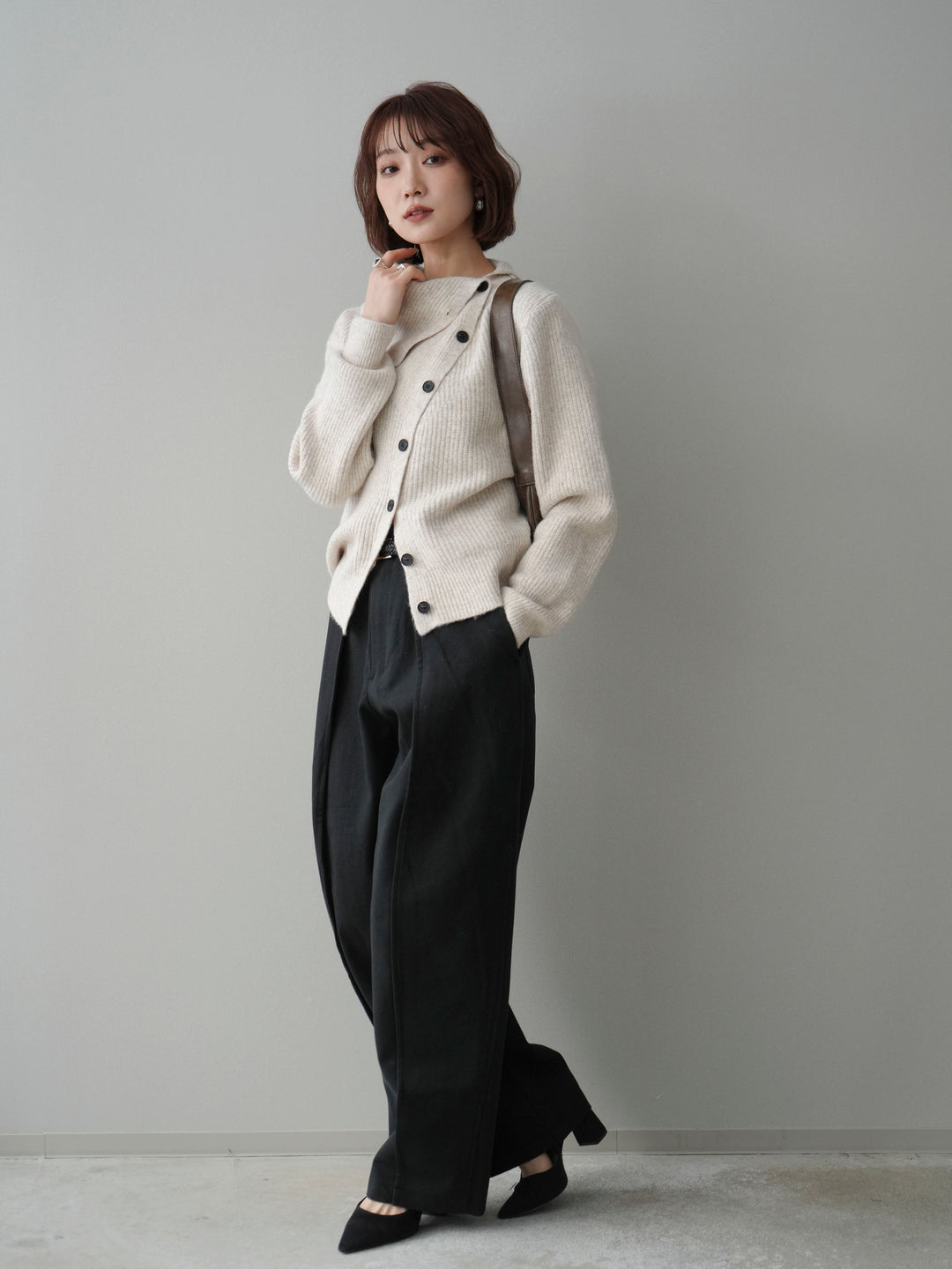 [SET]ハイネックデザインボタンニットカーディガン+コットンツイルカーブパンツ(2set)