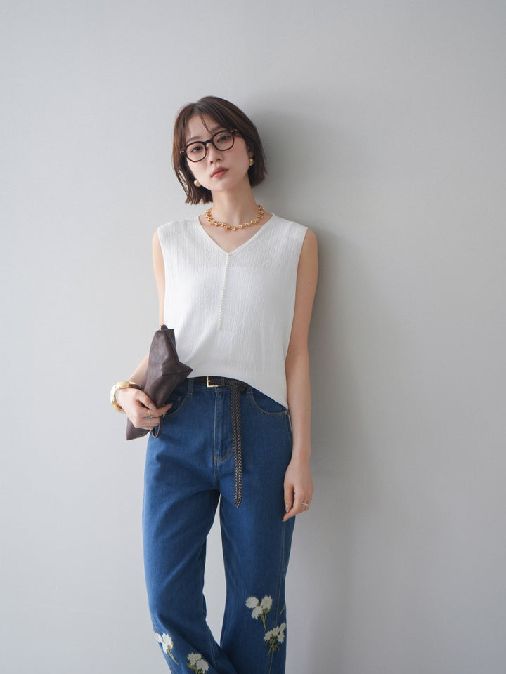 【預購】珍珠圖案V領針織上衣/白色