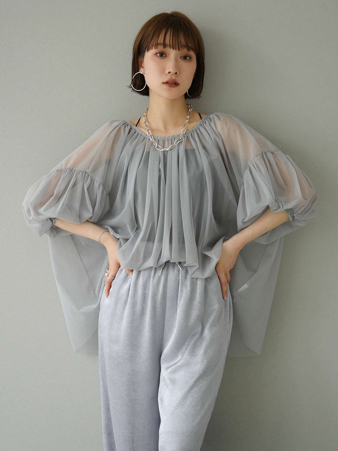 [Pre-order] Tulle Gathered Half Sleeve Blouse/Gray