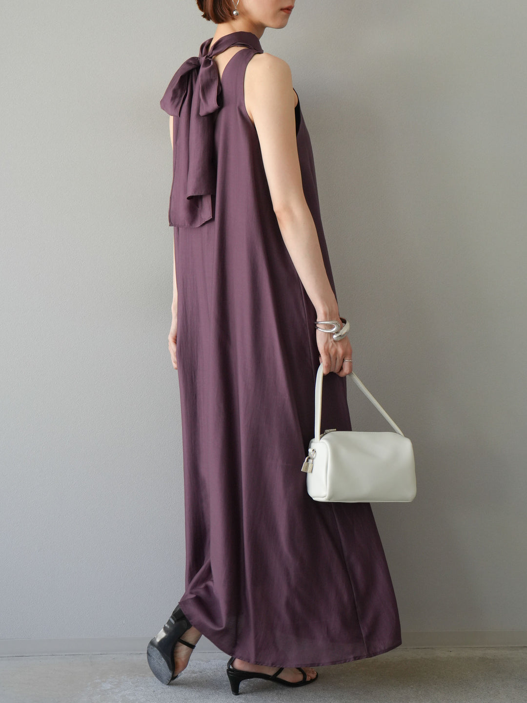 [予約]シアーホルターバックオープンワンピース/ボルドー