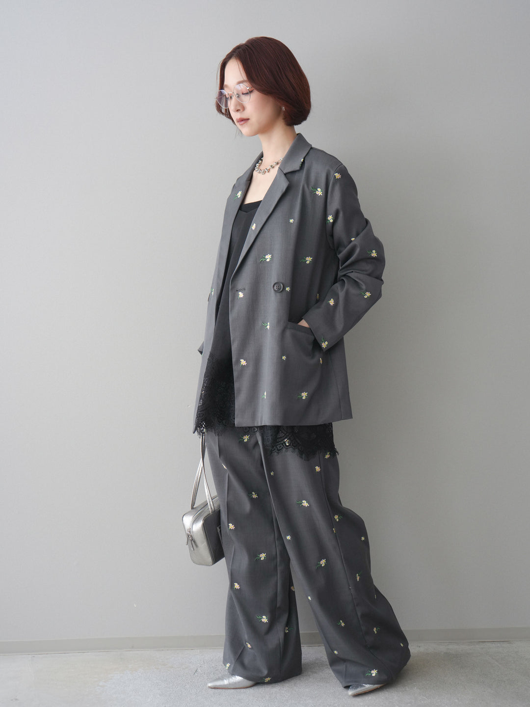 [予約]フラワー刺繍タックパンツ/gray