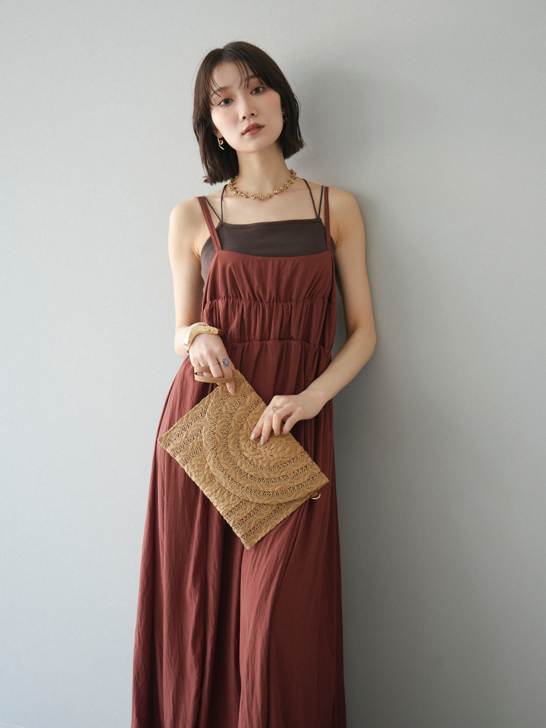 [SET]レーヨンシャーリングキャミワンピース+カップ付きバッククロスキャミソール(2set)