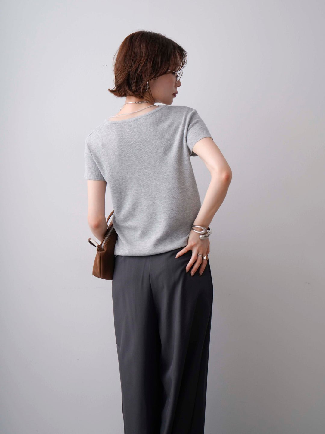 [SET]チュールレーヤードヘンリーフレンチニットトップス+ビジューベルトタックワイドパンツ(2set)