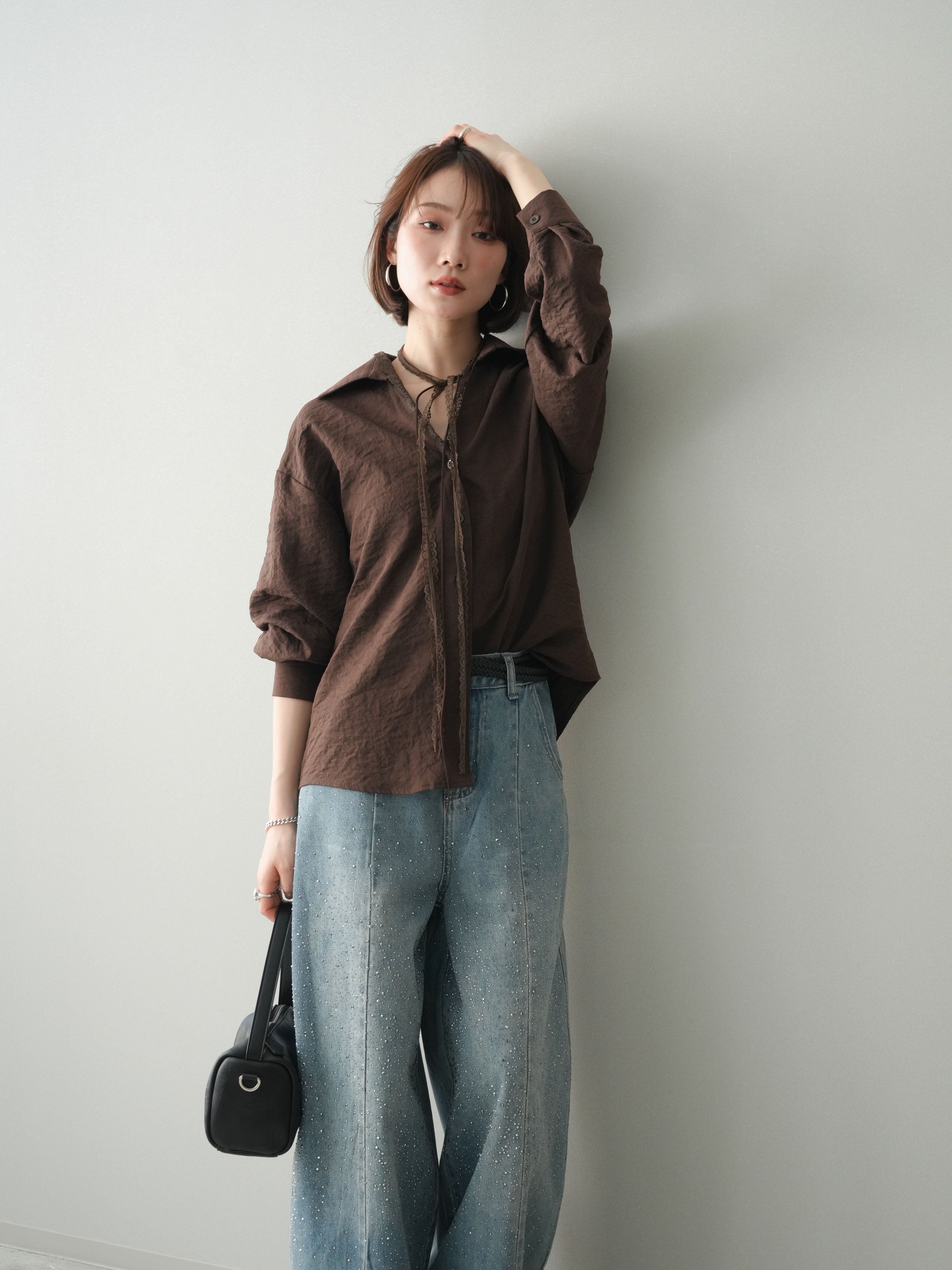 予約]レースドッキングボウタイ付シャツ/brown – Lumier