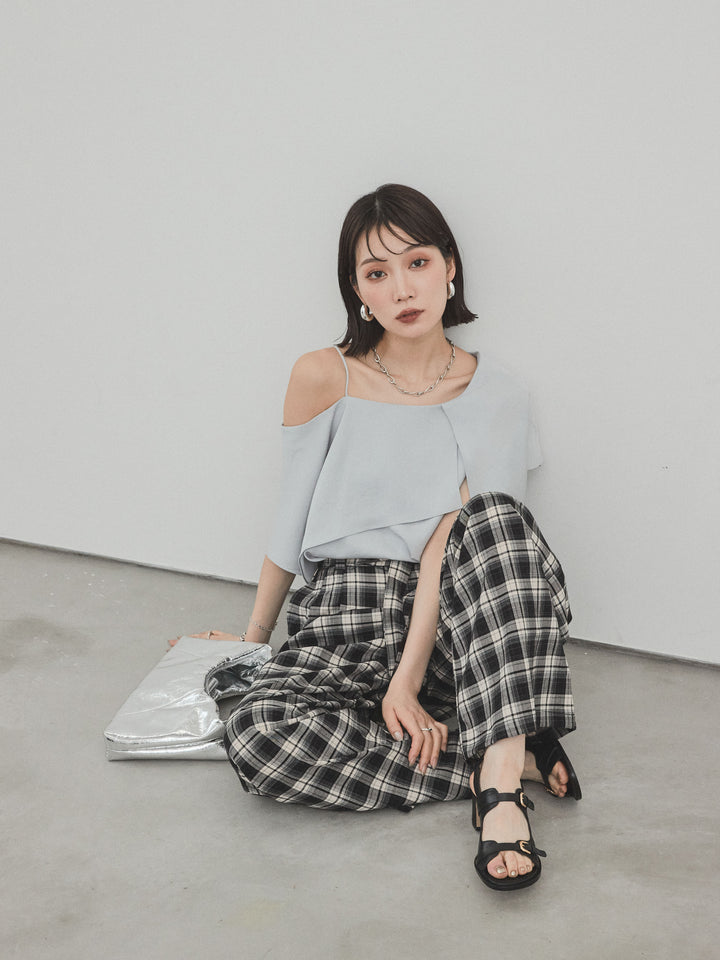 [SET]ワンショルラッフルブラウス+チェック柄ワイドパンツ(2set)