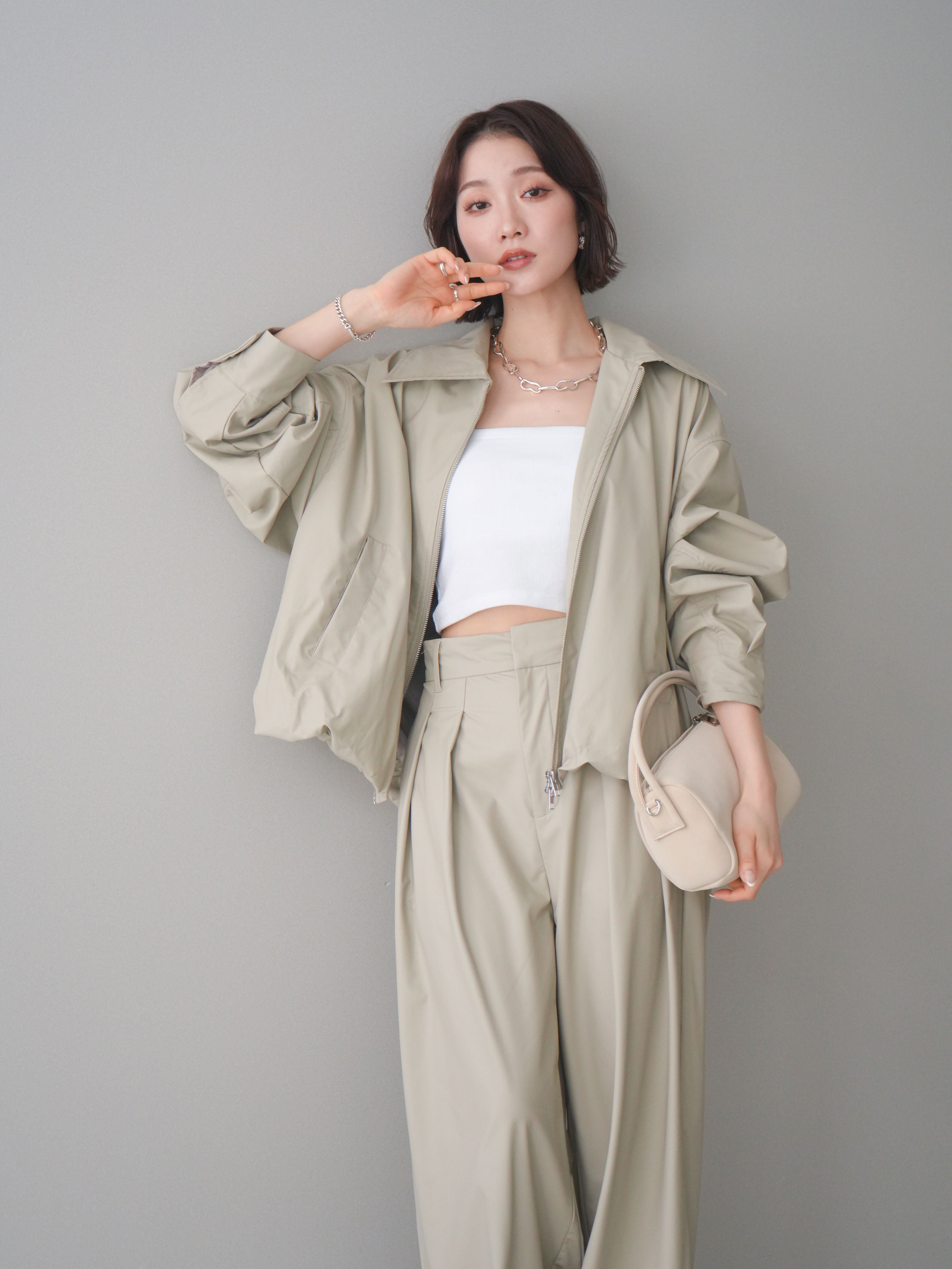 アウター – ページ – Lumier