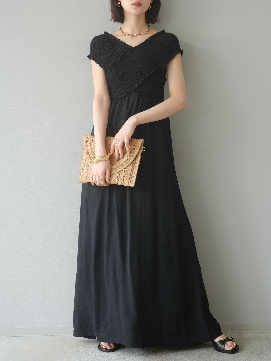 [予約]シャーリングクロスワンピース/ブラック