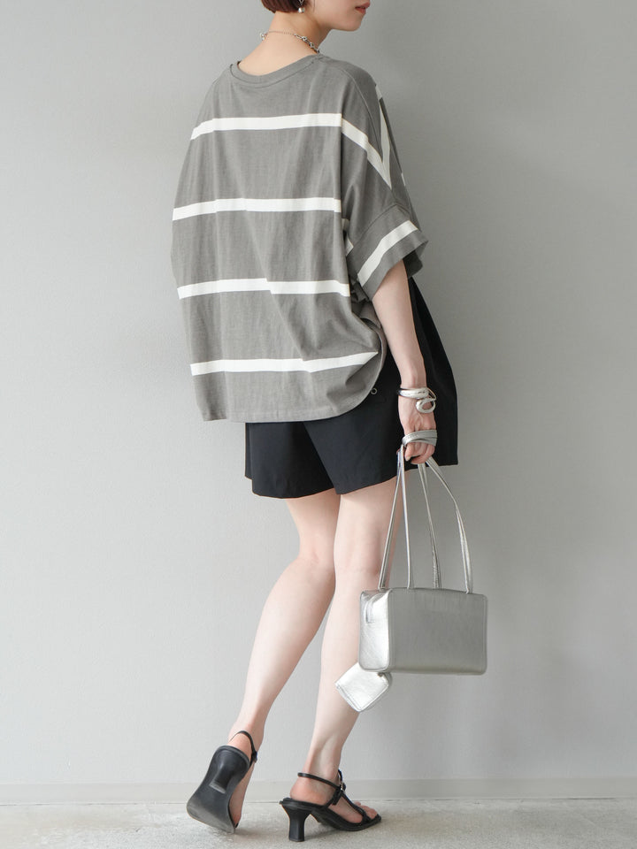 [預購] ICE TOUCH 荷葉邊褶皺短褲/黑色