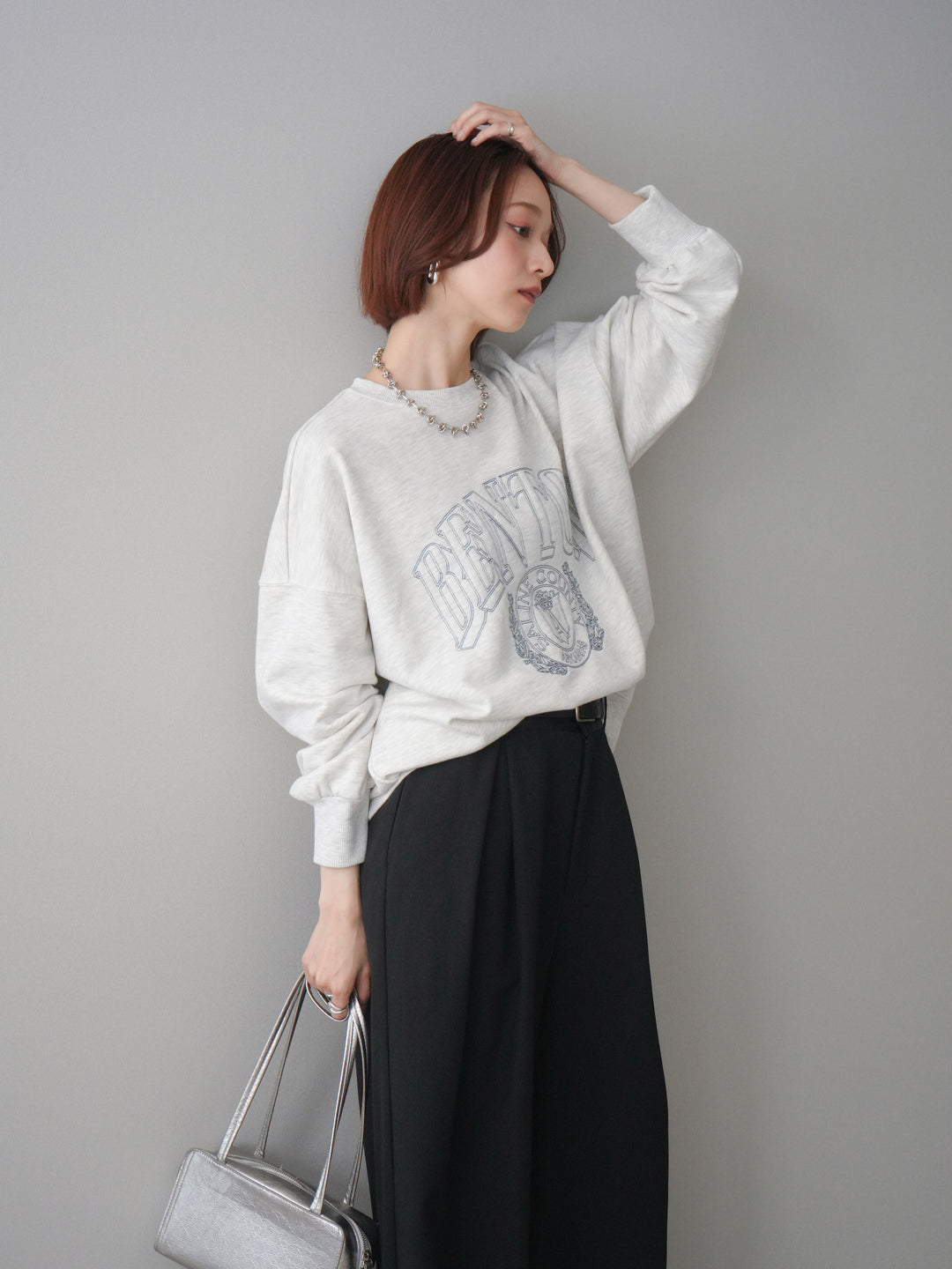 [SET]カレッジロゴ刺繍BIGスウェットプルオーバー+サテンベルトタックワイドパンツ(2set)