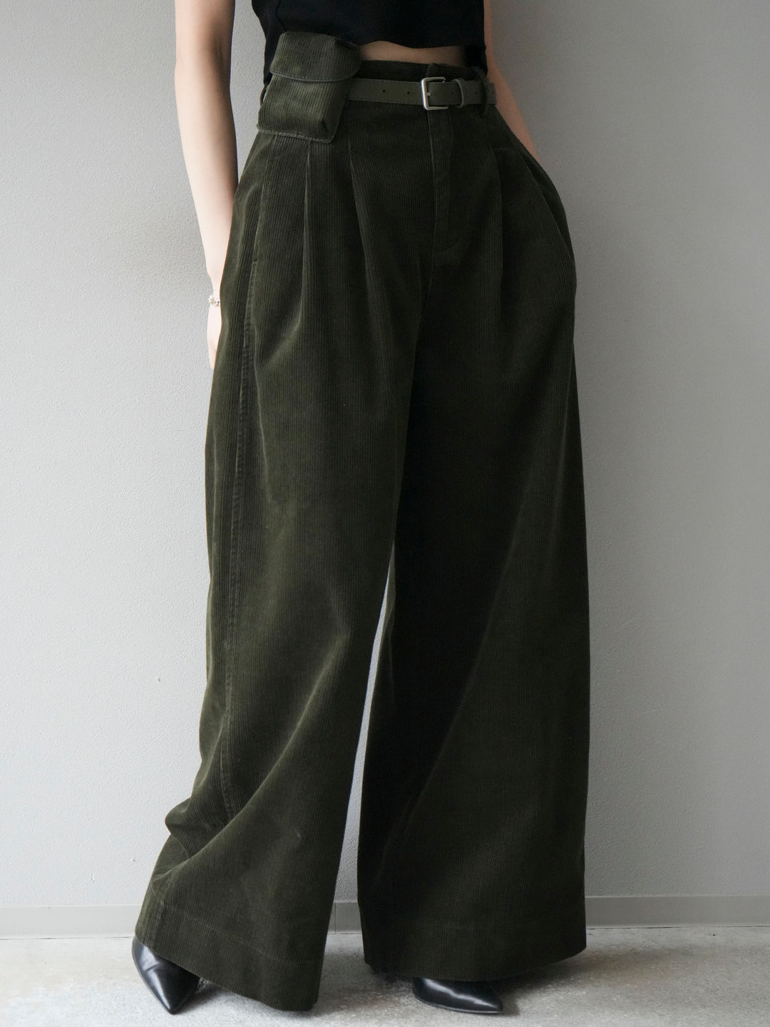 [予約]ベルト付コーデュロイワイドパンツ/green