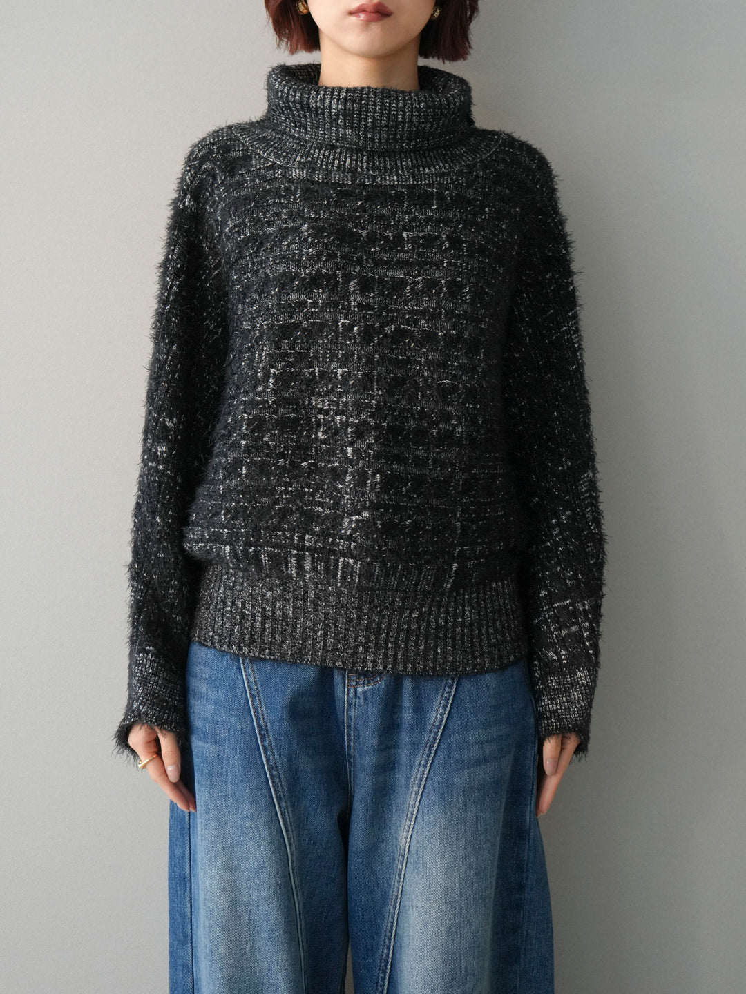 [予約]オフタートルケーブル編みニットプルオーバー/black