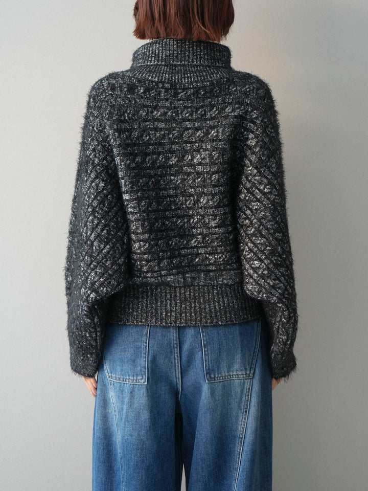 [予約]オフタートルケーブル編みニットプルオーバー/black