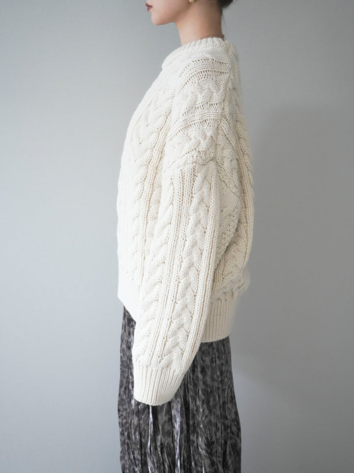 [予約]ボリュームケーブルニットプルオーバー/beige