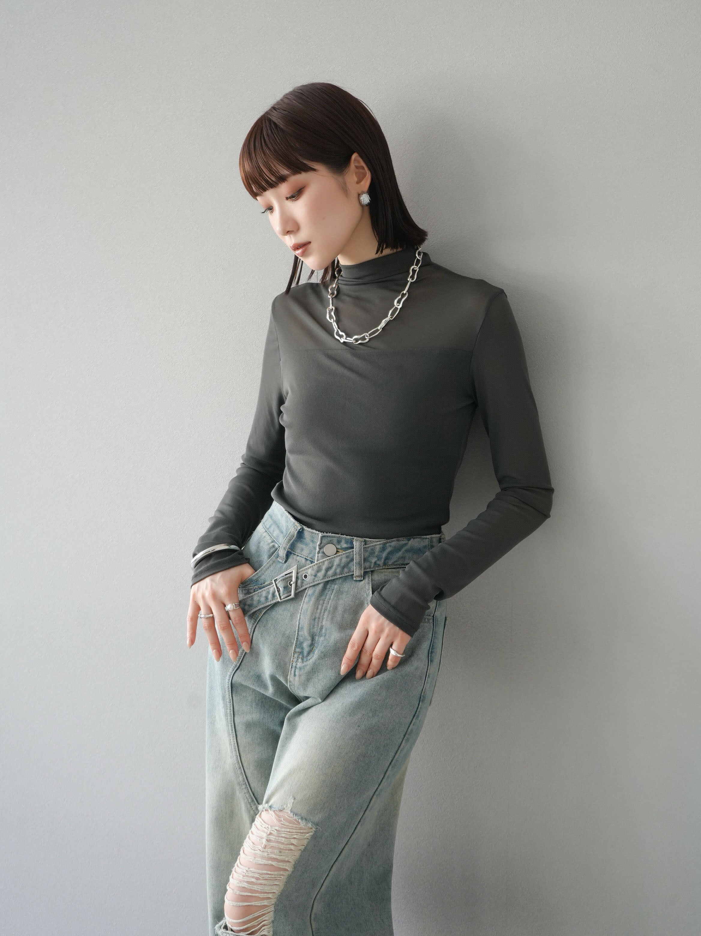 予約]シアー切替ストレッチ長袖トップス/チャコール – Lumier