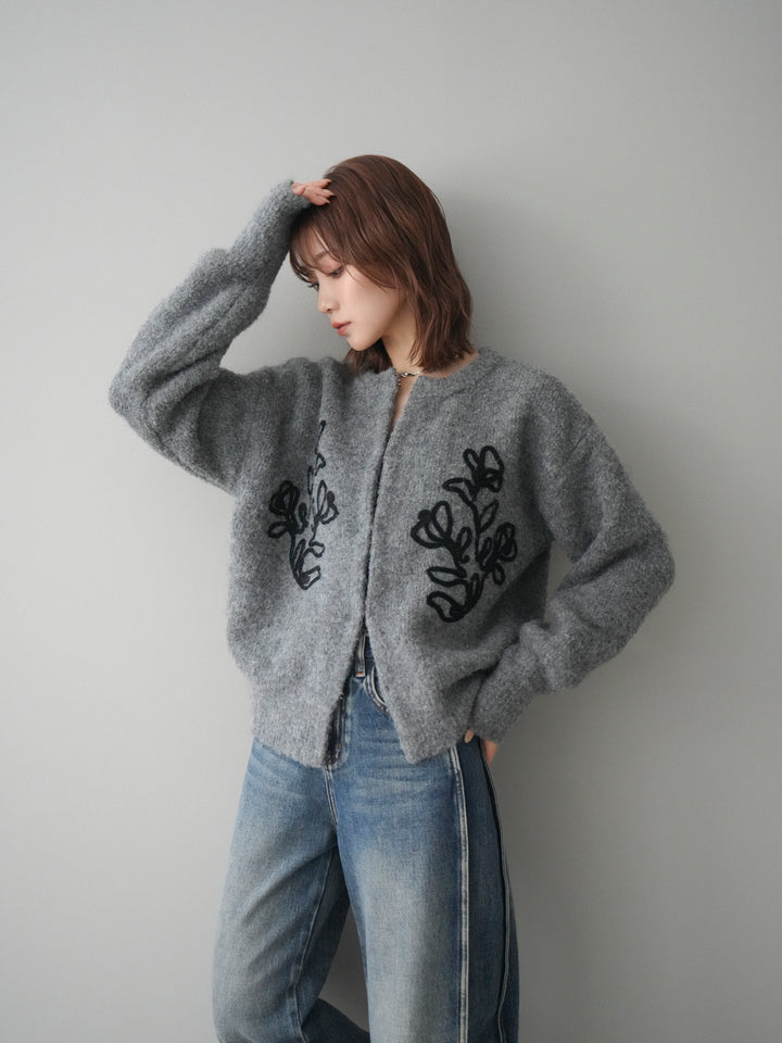 [予約]テープ刺繍ホック開きブークレニットカーディガン/mokugray
