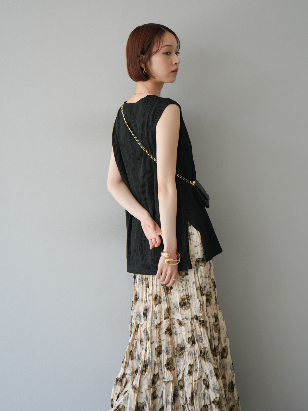 [SET]ウェーブパイピングVネックベスト+フラワーワッシャーロングスカート(2set)