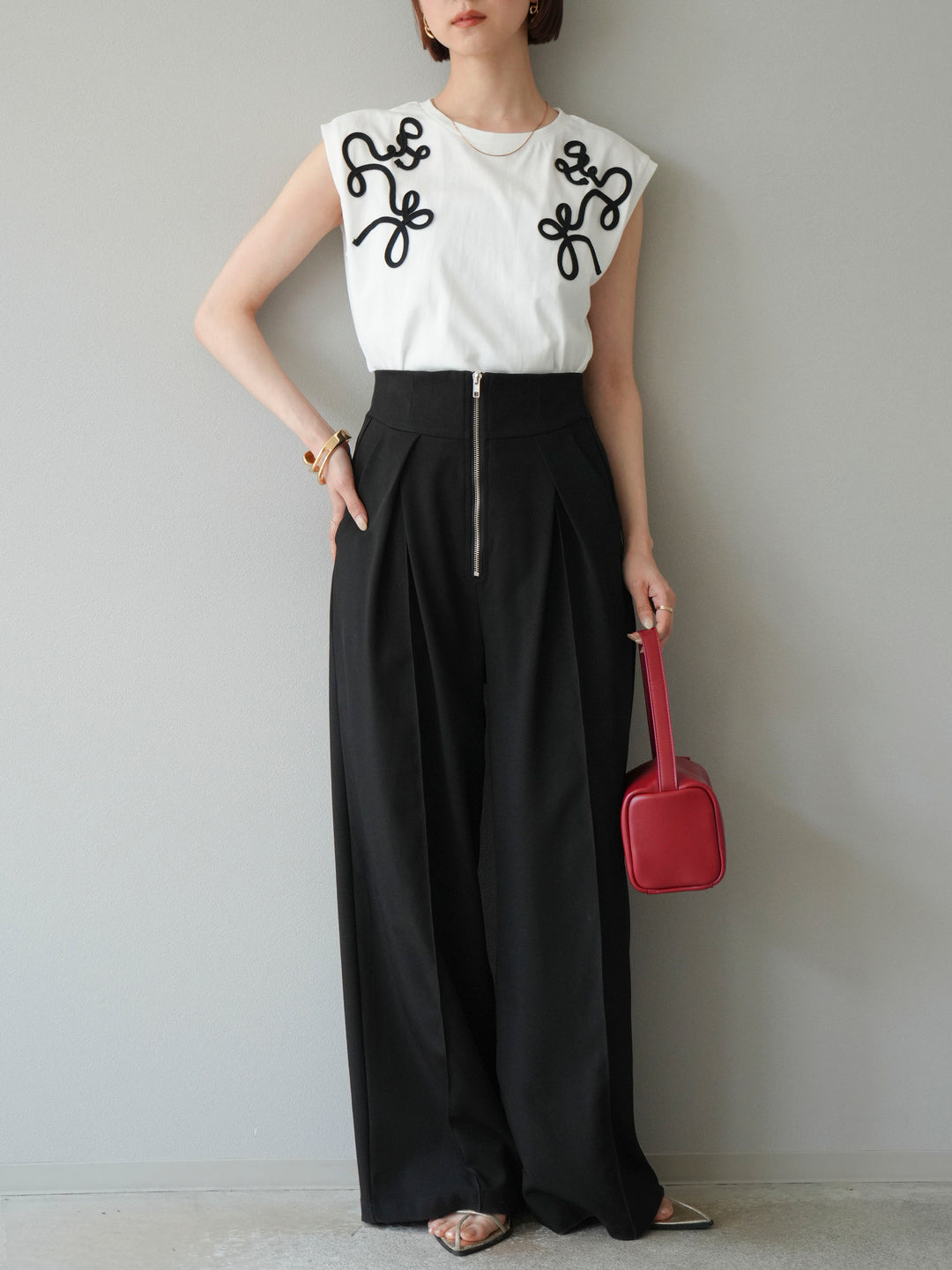 [SET]コード刺繍フレンチスリーブTシャツ+ジップタックワイドパンツ(2set)