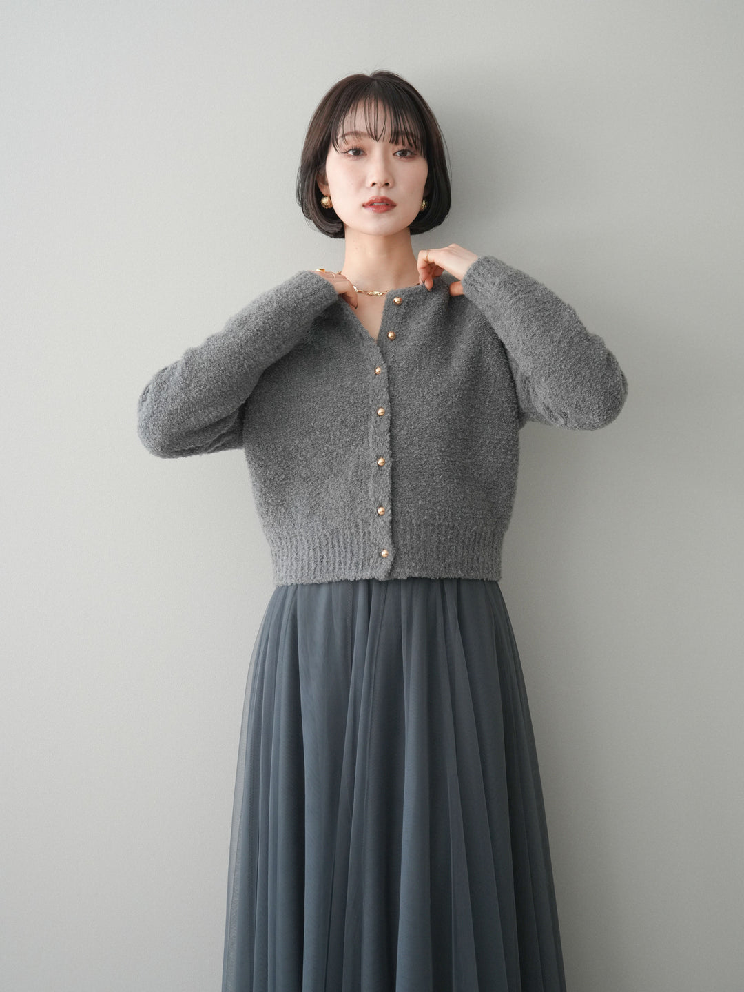 [SET]ゴールドボタンブークレニットカーディガン+チュールボリュームスカート(2set)