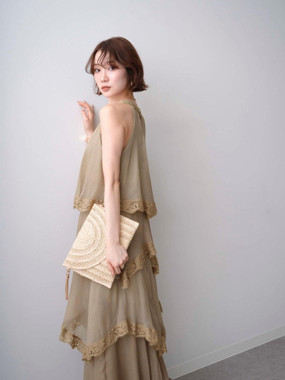 [予約]レースヘムティアードノースリドレス/khaki
