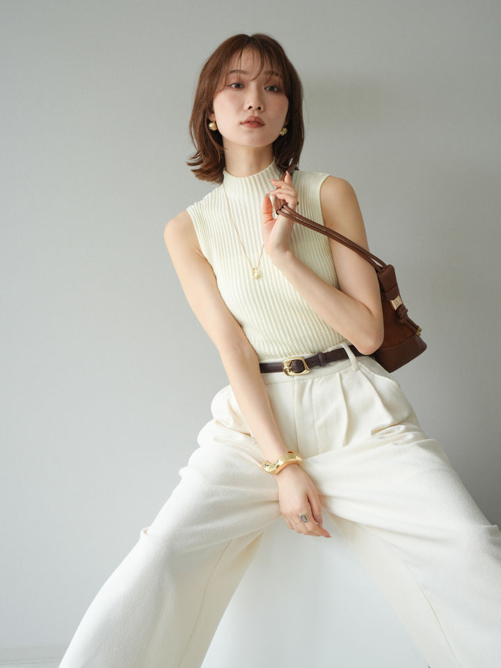 [予約]ボトルネックワッフル編みノースリーブニットトップス/オフホワイト