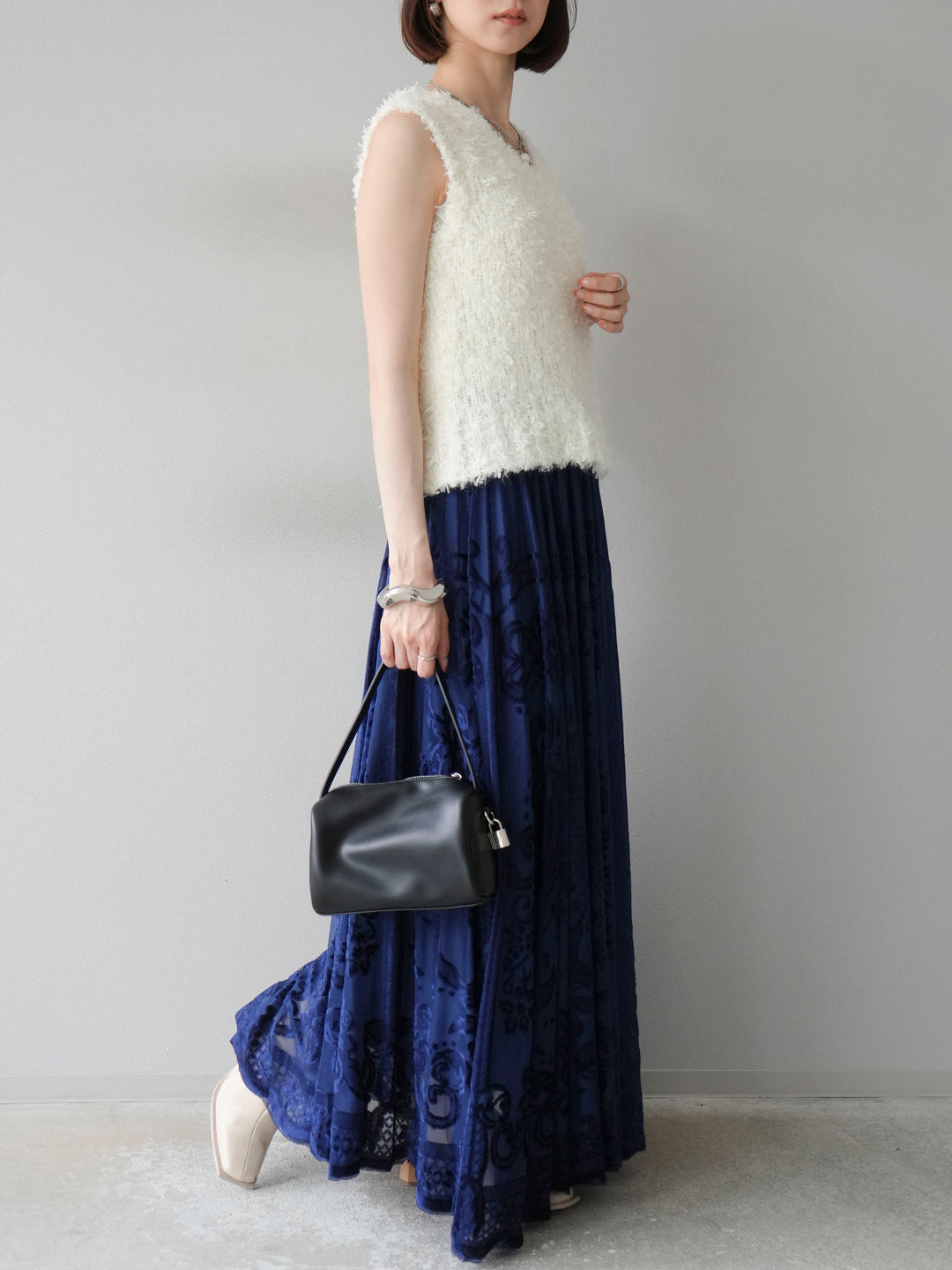[SET]テープヤーンフリンジニットベスト+アンティーク柄フロッキーマキシスカート(2set)