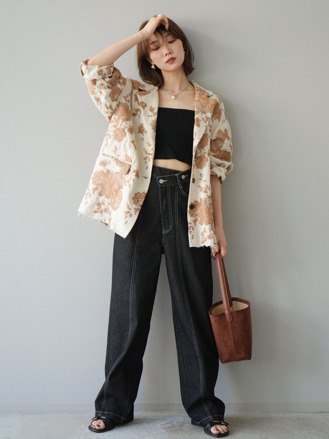 [予約]センターシームラップデザインストレートデニム/ブラック