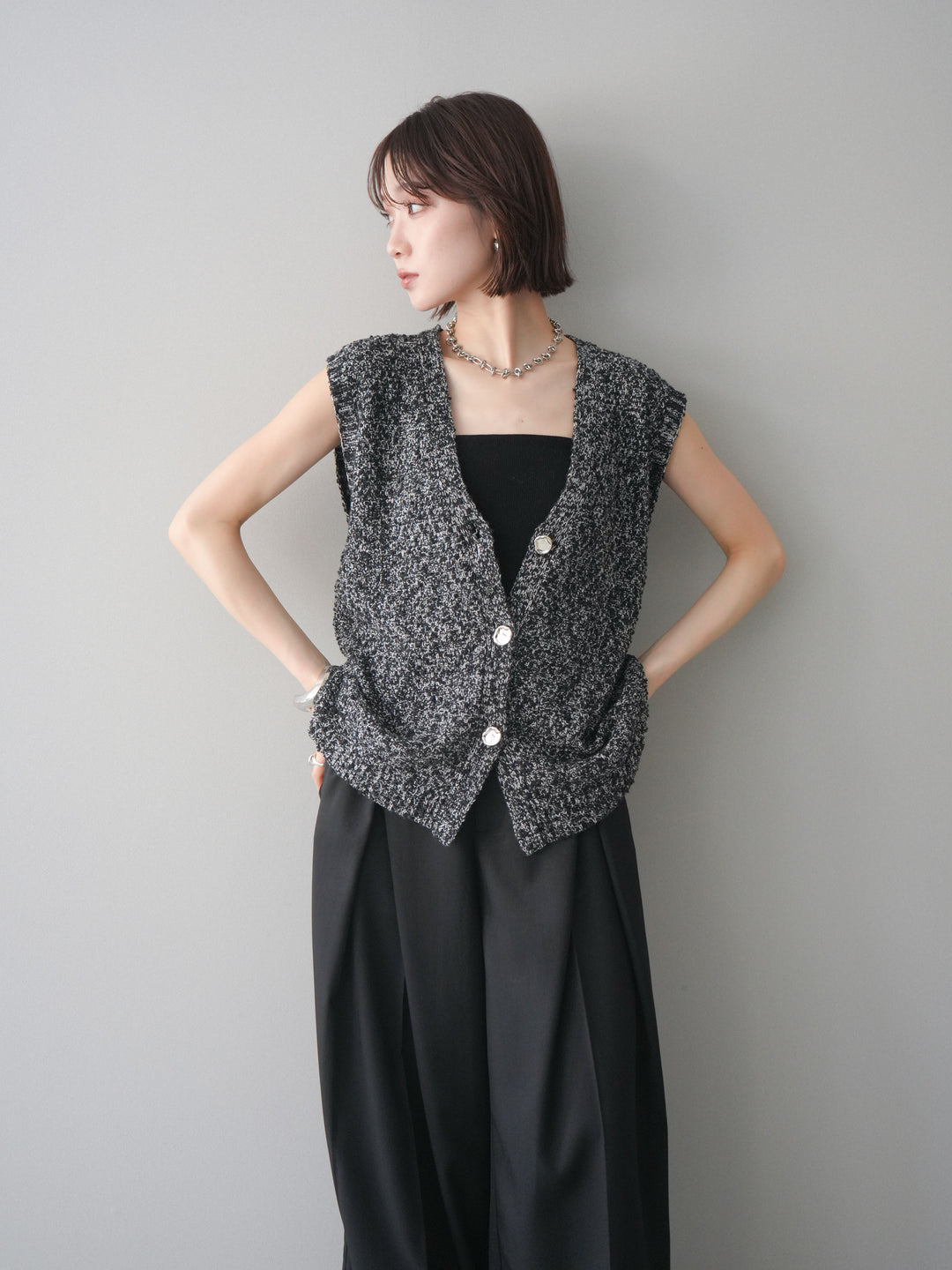 [予約]ミックススラブメタルボタンニットベスト/black