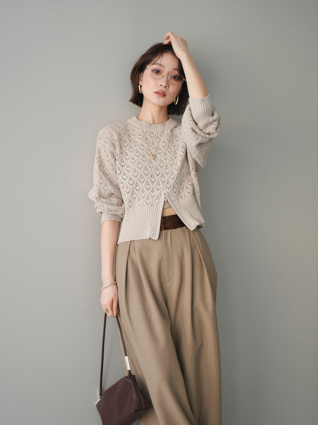 [予約]透かし編みフロントジップスリットニットプルオーバー/lightbeige