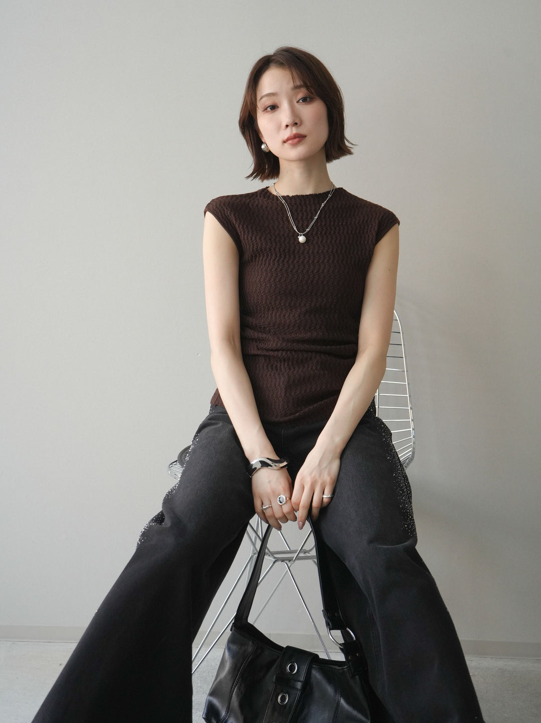 [予約]サイドシャーリングボトルネックノースリーブニットプルオーバー/brown