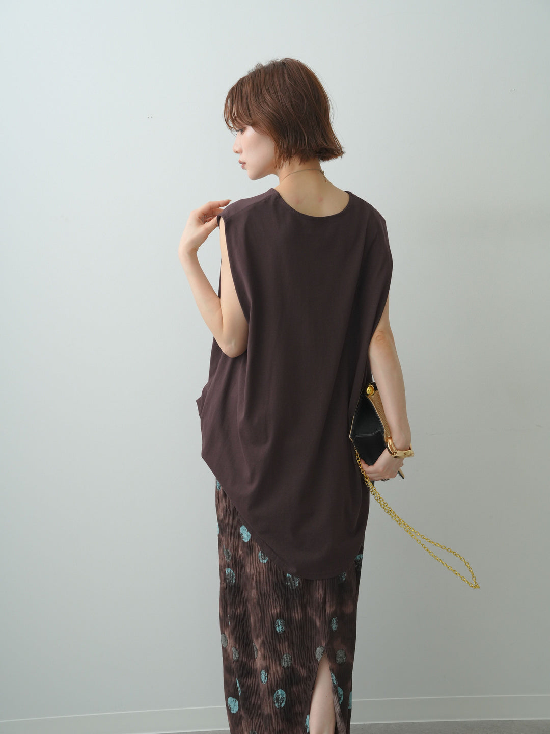 [予約]オーバーサイズノースリカットソー/brown