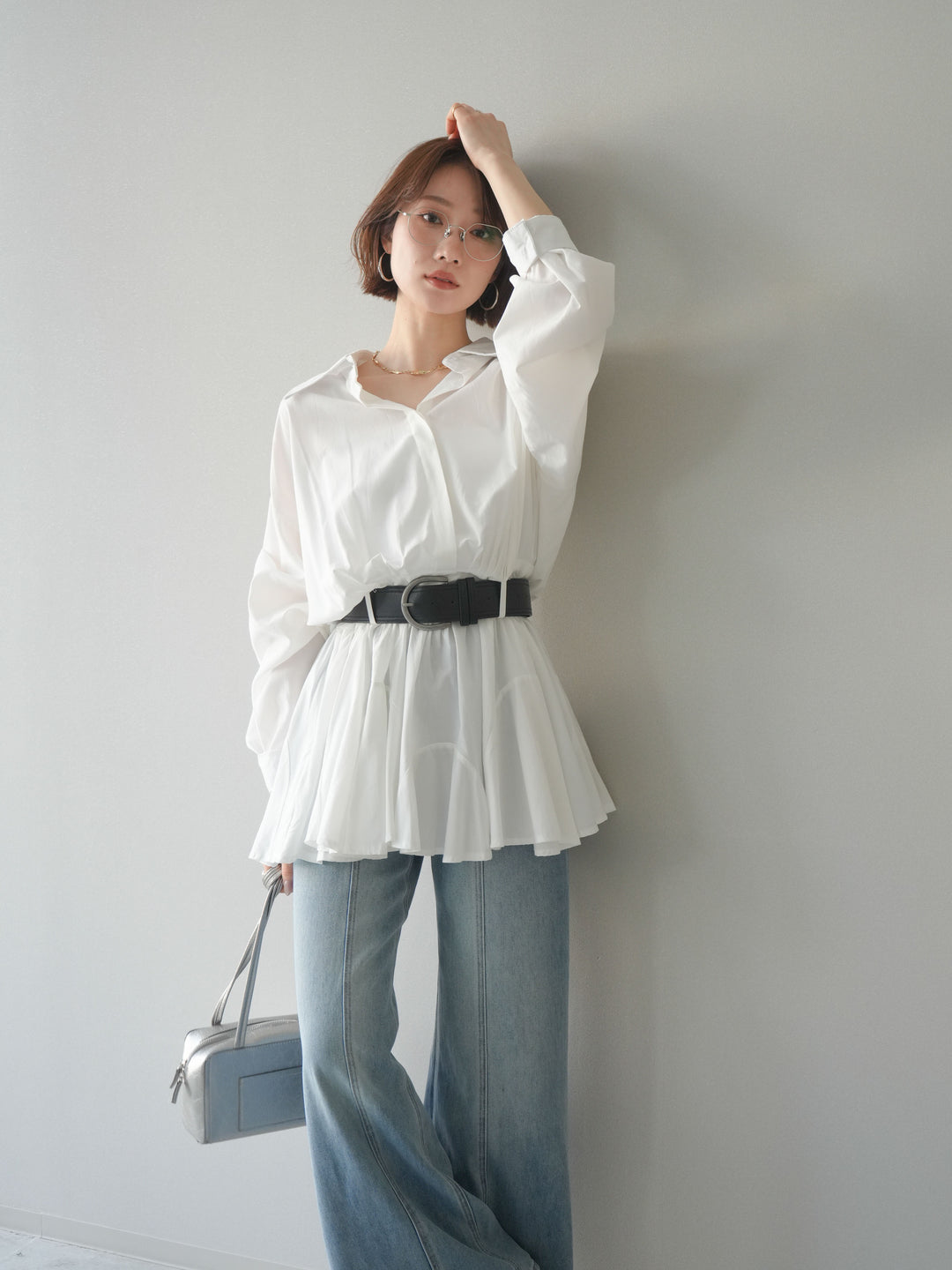 【預購】繫帶喇叭襯衫迷你洋裝 / 白色