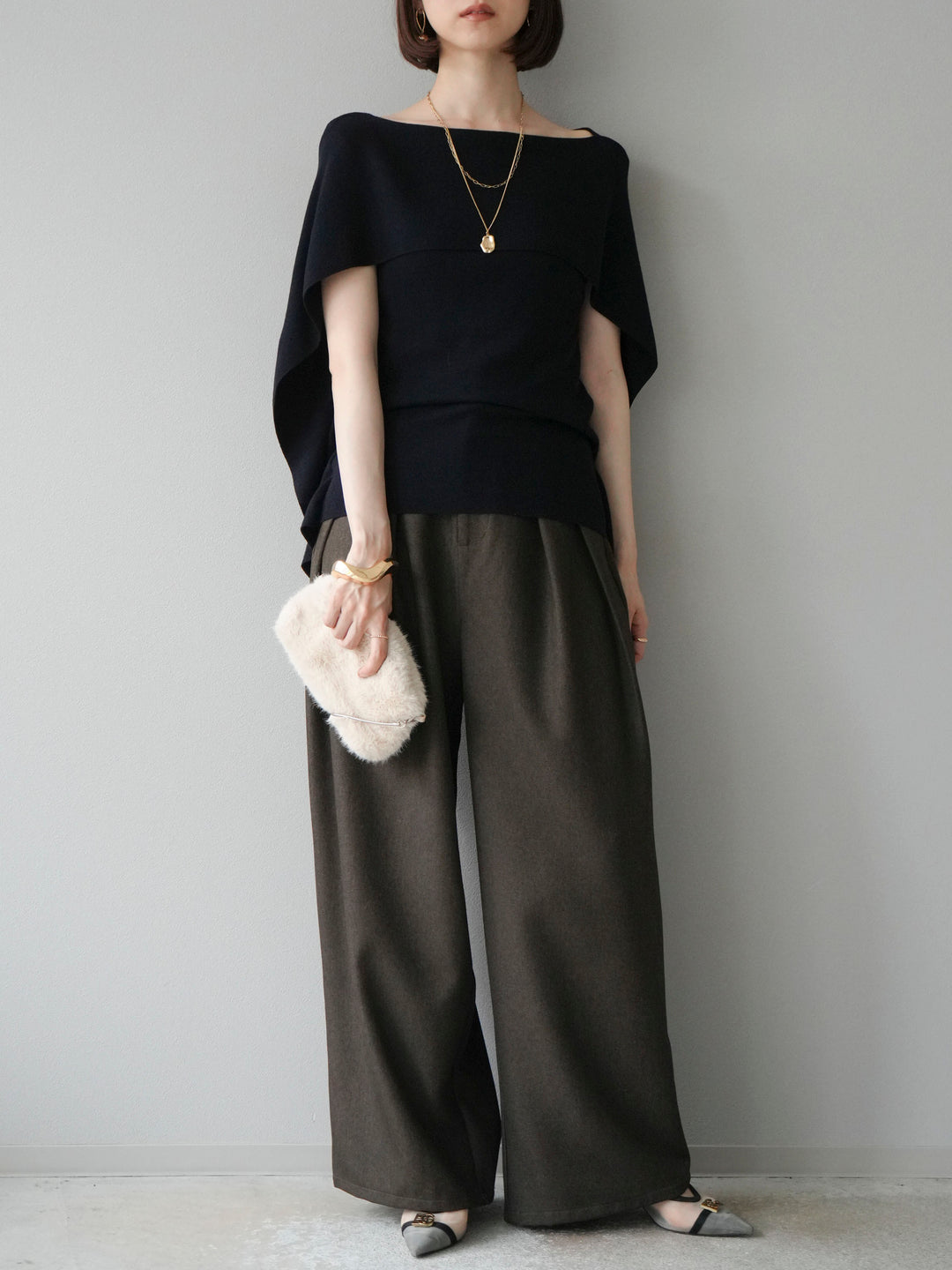 [予約]マントデザインスリットドルマンニット/ネイビー