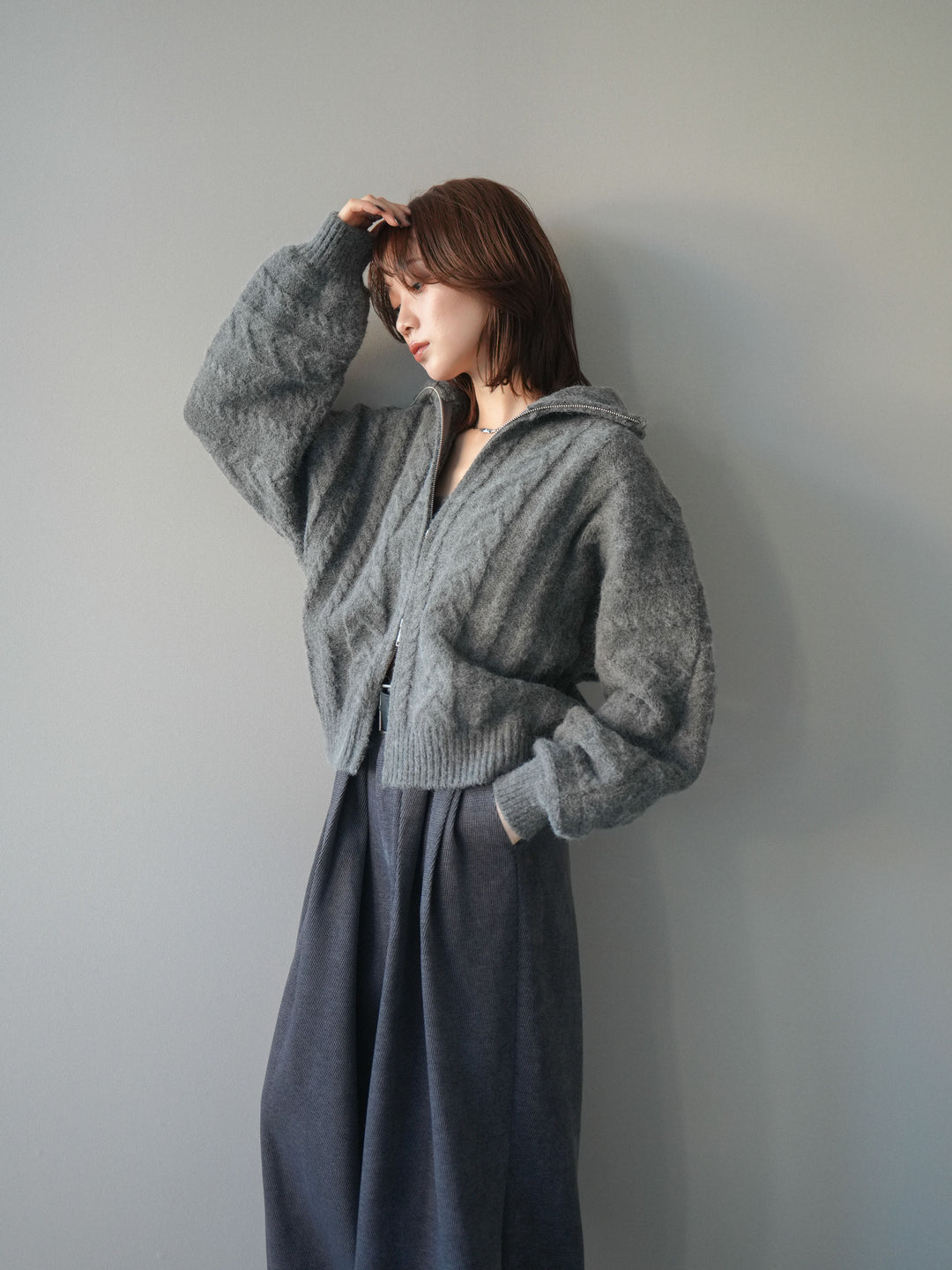 [SET]ケーブル編みハイネックZIPニットカーディガン+選べるアクセセット(2set)