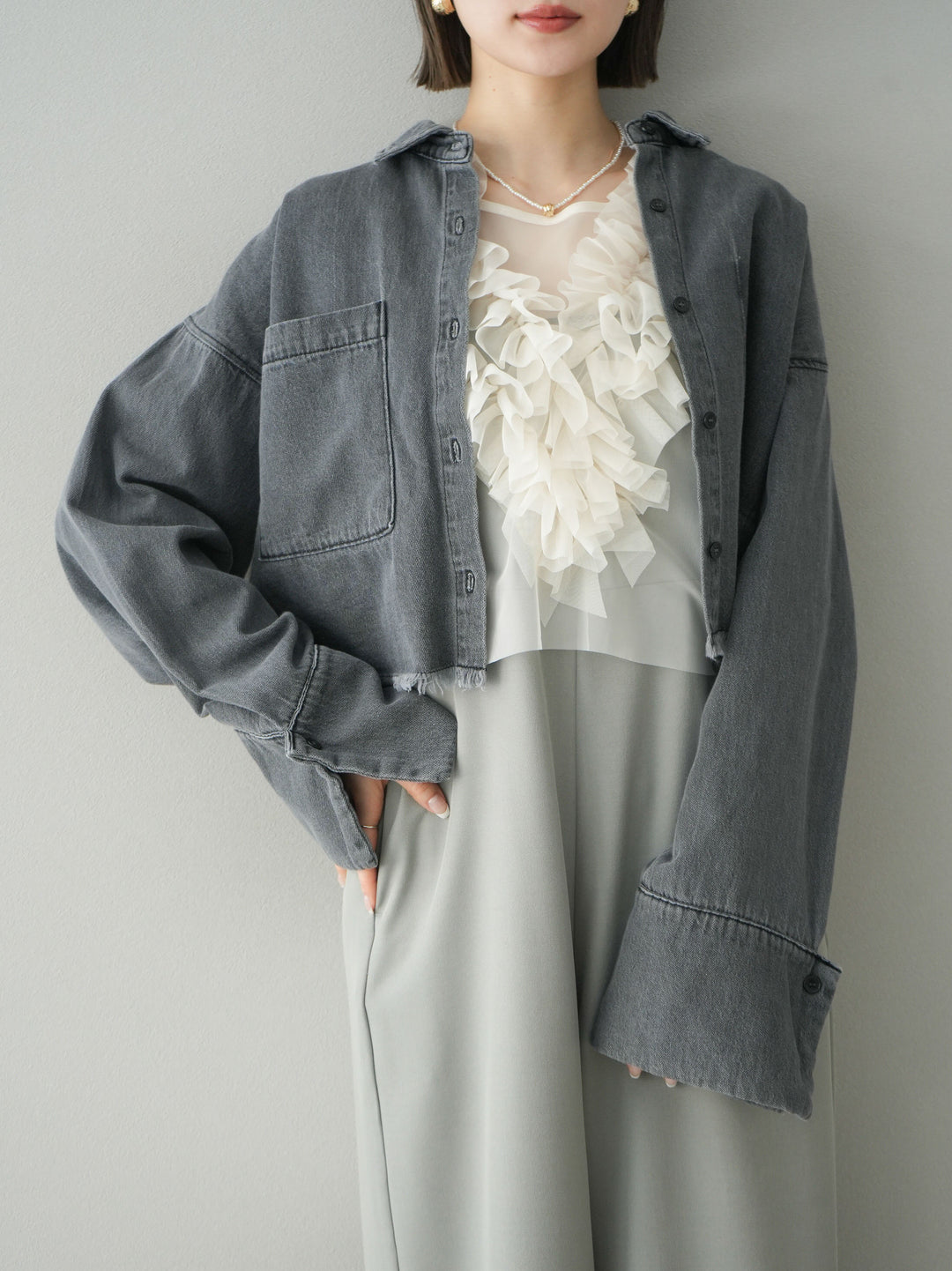 [預訂] 薄紗荷葉邊背心 x 連身套裝/灰色