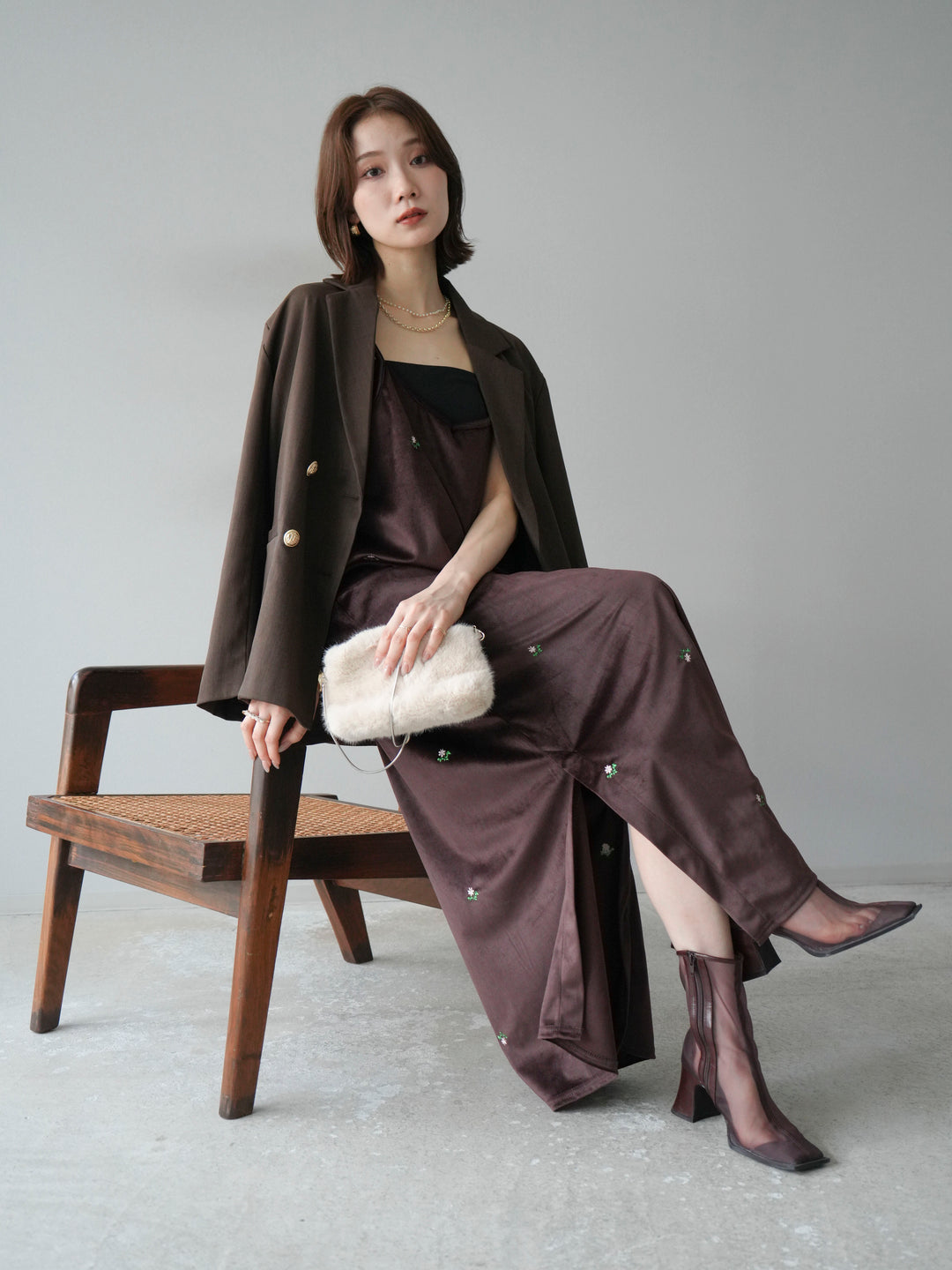 [予約]フラワー刺繍ベロアキャミワンピース/ブラウン