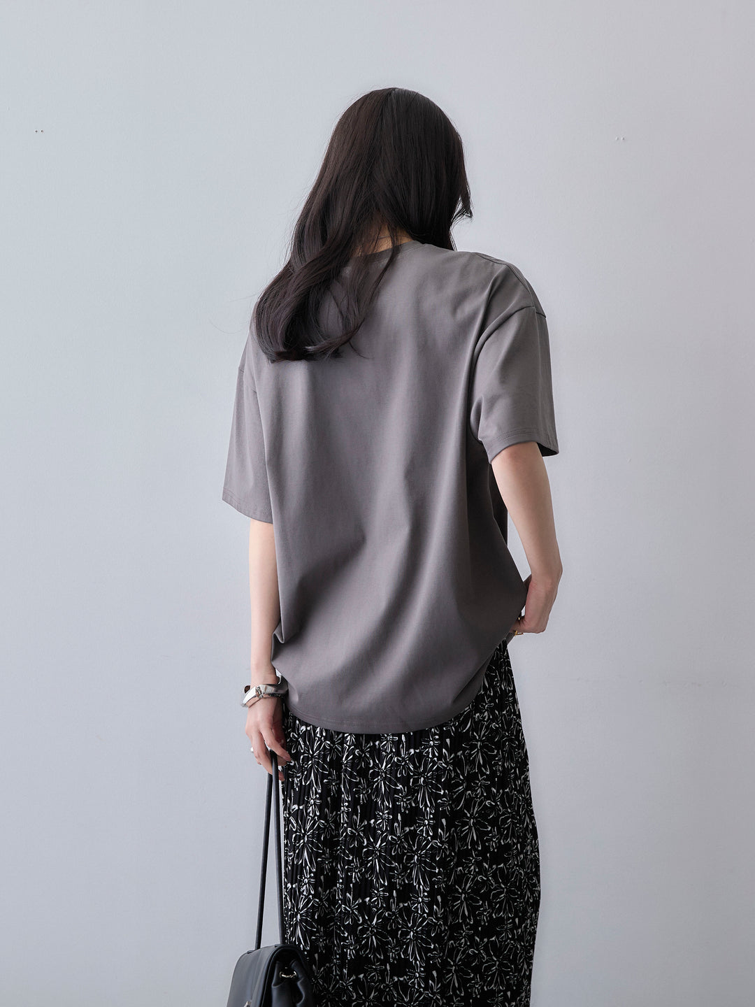 [SET]スタッズロゴTEE+プリントプリーツスカート(2set)