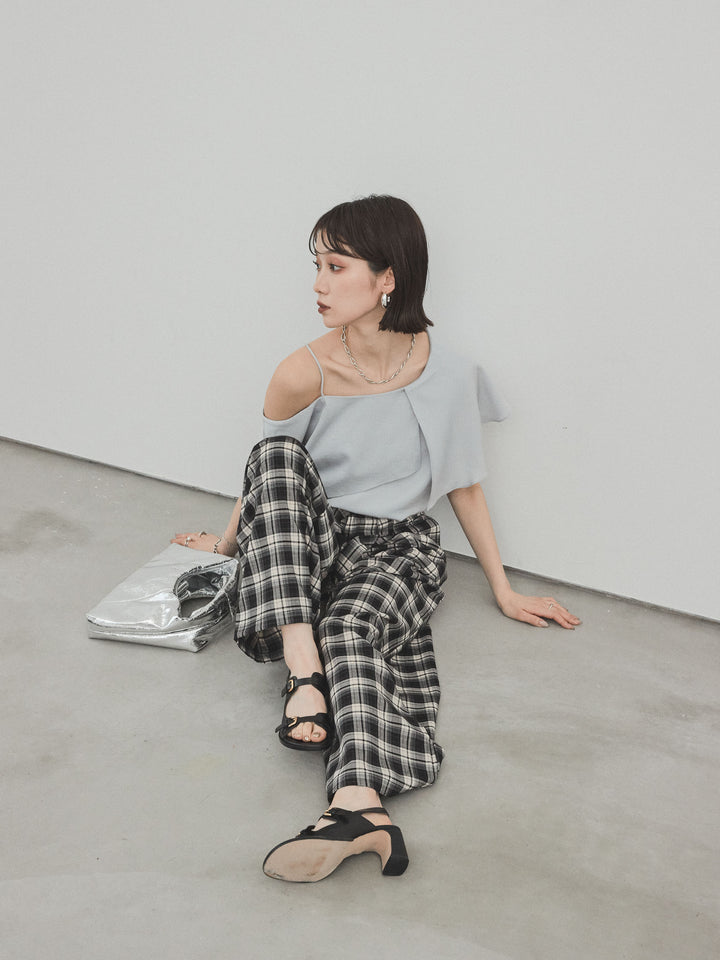 [SET]ワンショルラッフルブラウス+チェック柄ワイドパンツ(2set)