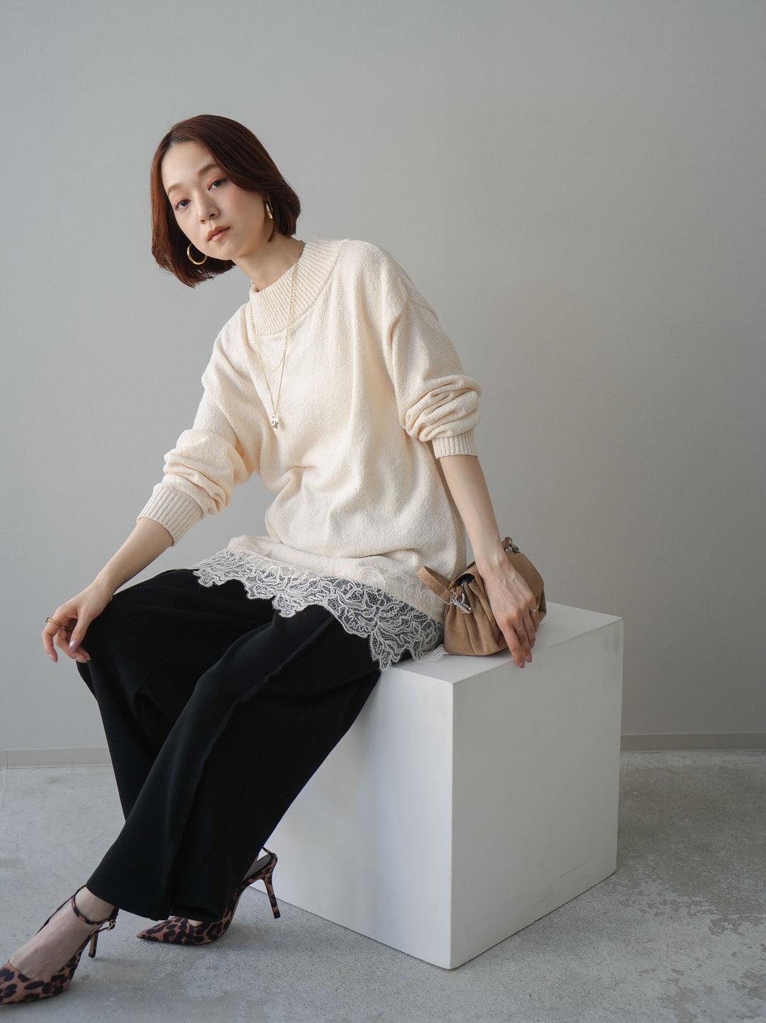 [SET]アシンメトリーレースヘムニットプルオーバー+2WAYデザインスウェットパンツ(2set)