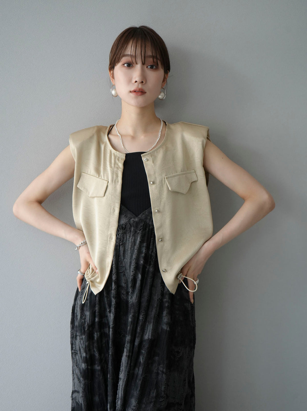 [Pre-order] Satin Drawstring Sleeveless Blouse/Beige