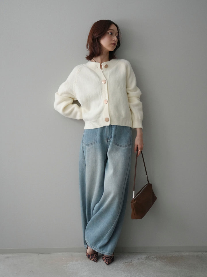 [予約]BIGボタンニットカーディガン/white