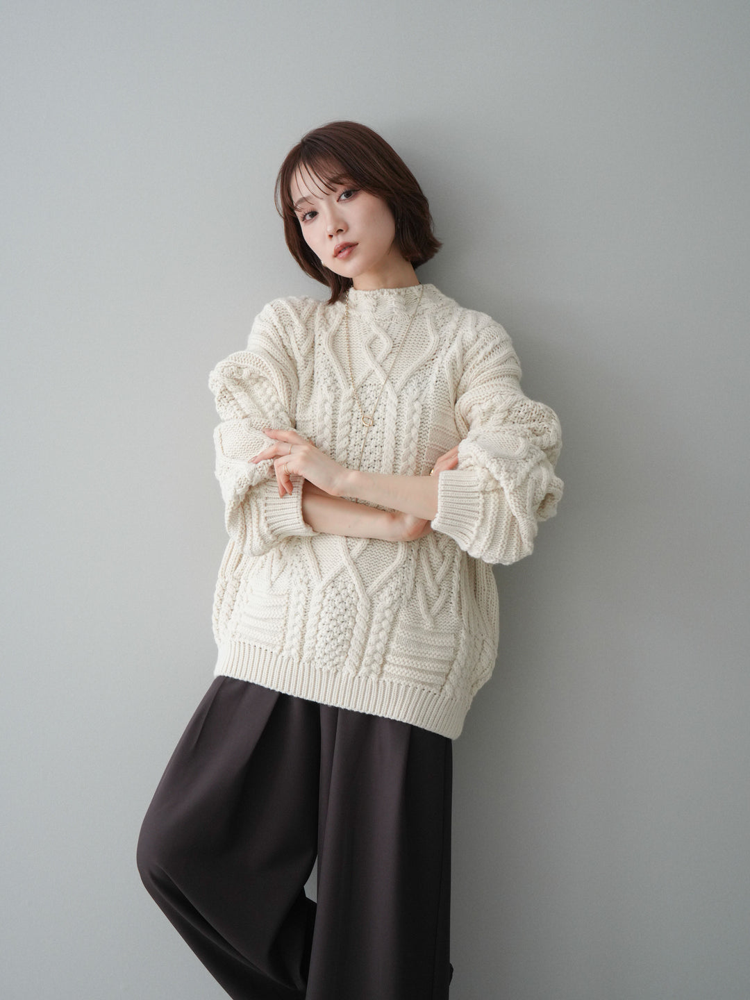 [SET]ケーブル編みモックネックニットプルオーバー+選べるアクセセット(2set)