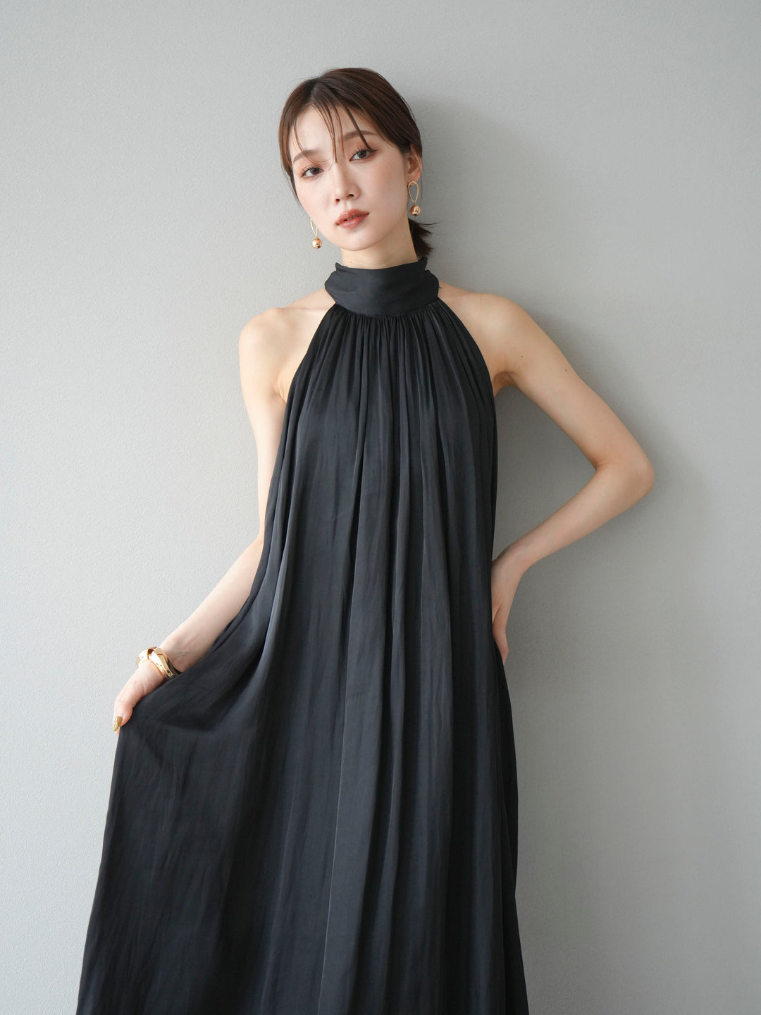 [予約]シャイニーホルターワンピース/ブラック