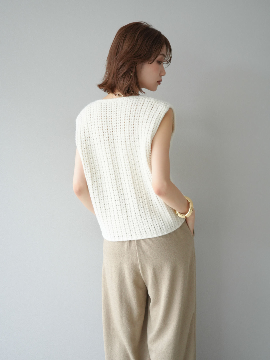 [予約]ランダムボタンニットベスト/アイボリー