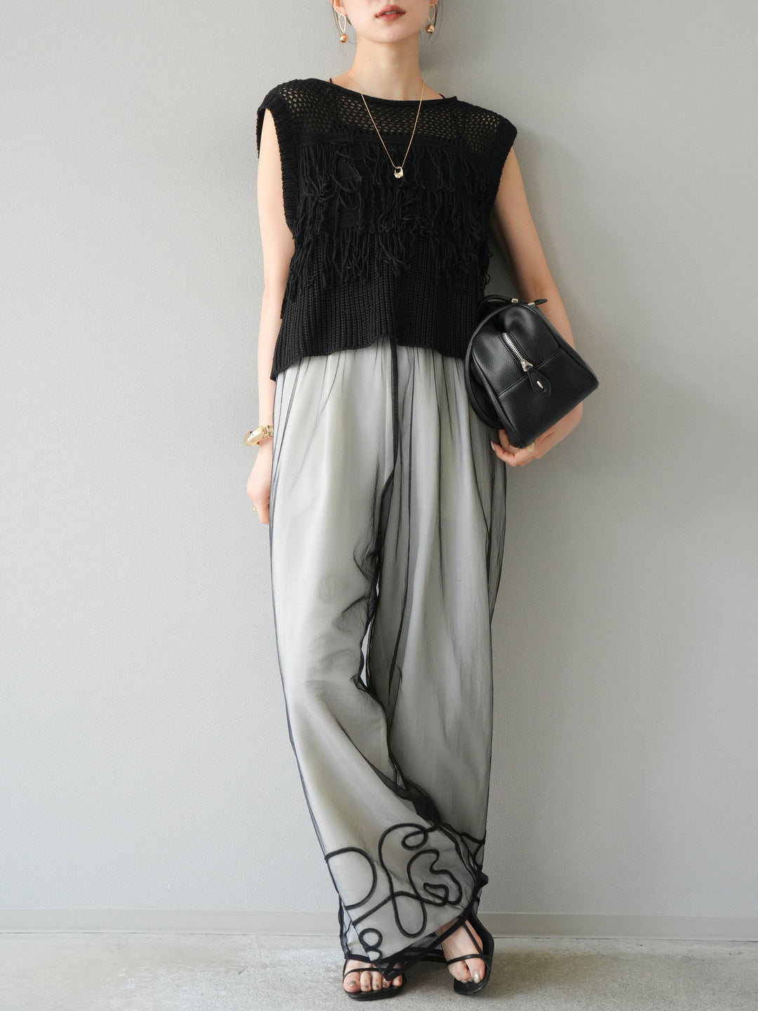 [SET]透かし編みフリンジニットトップス+コード刺繍チュールレイヤードパンツ(2set)