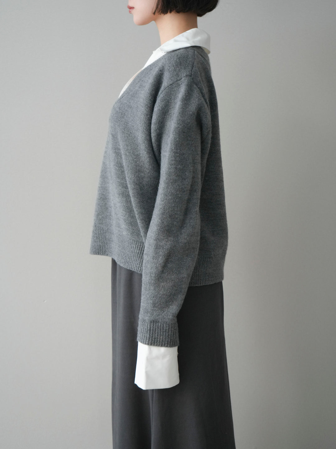 [予約]シャツドッキングVネックニットトップス/gray