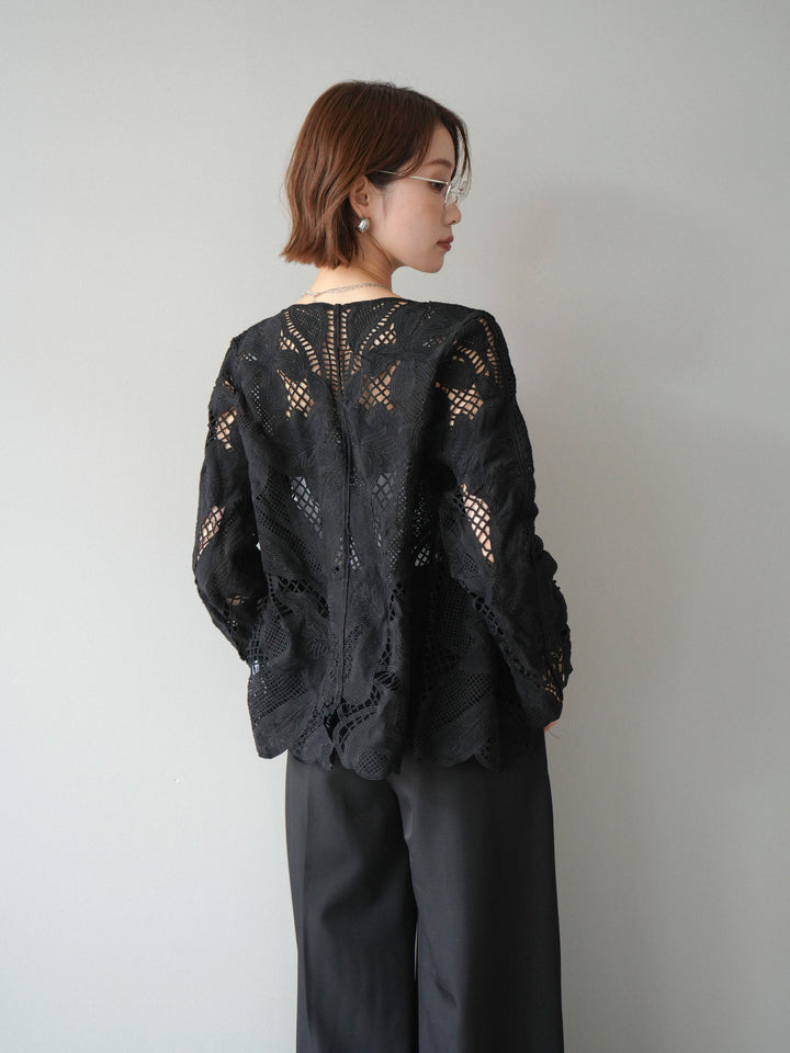 [予約]立体レーススカラップブラウス/black