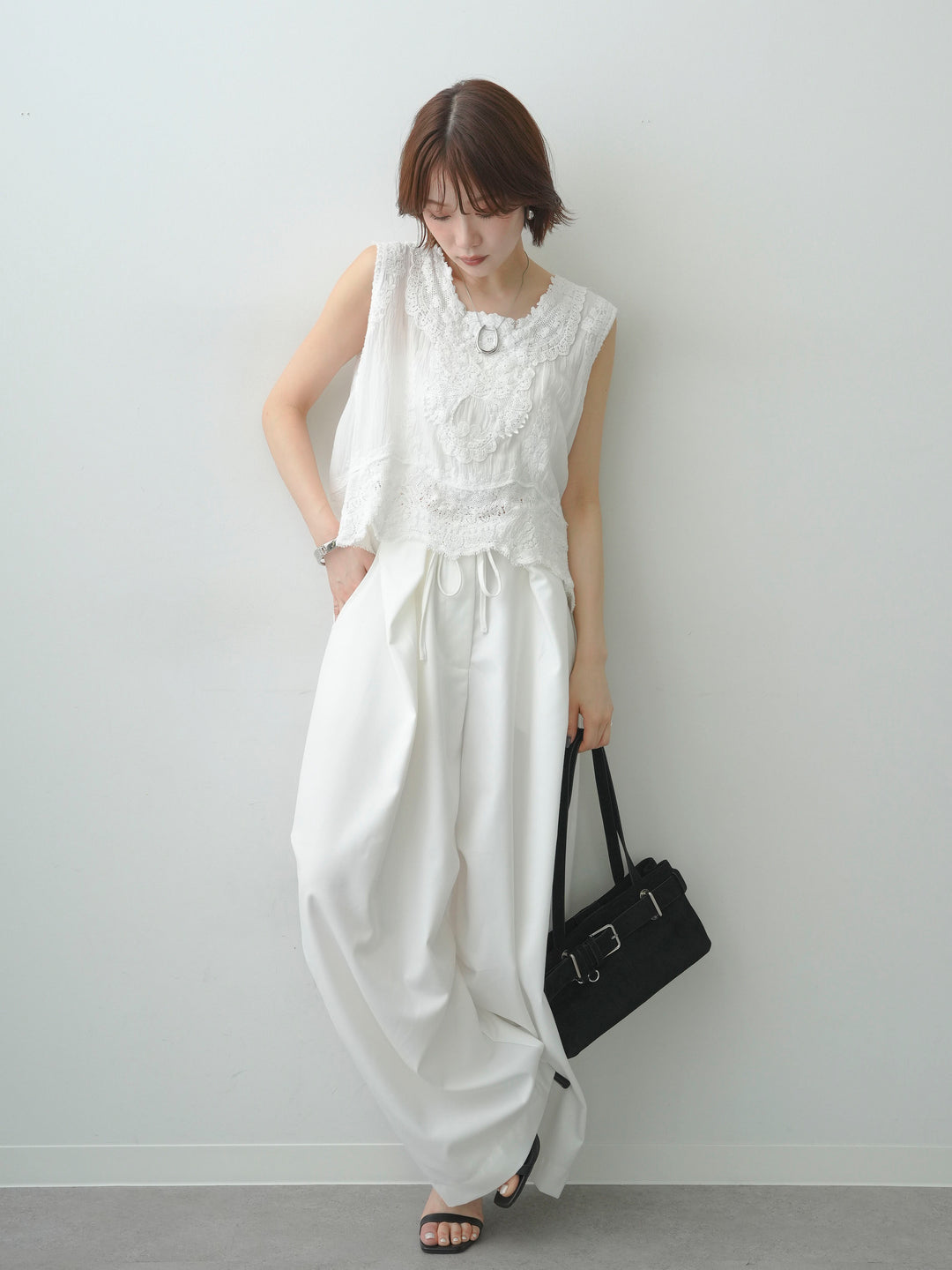 [SET]アンティークレースノースリトップス+ベルトループカーブタックワイドパンツ(2set)
