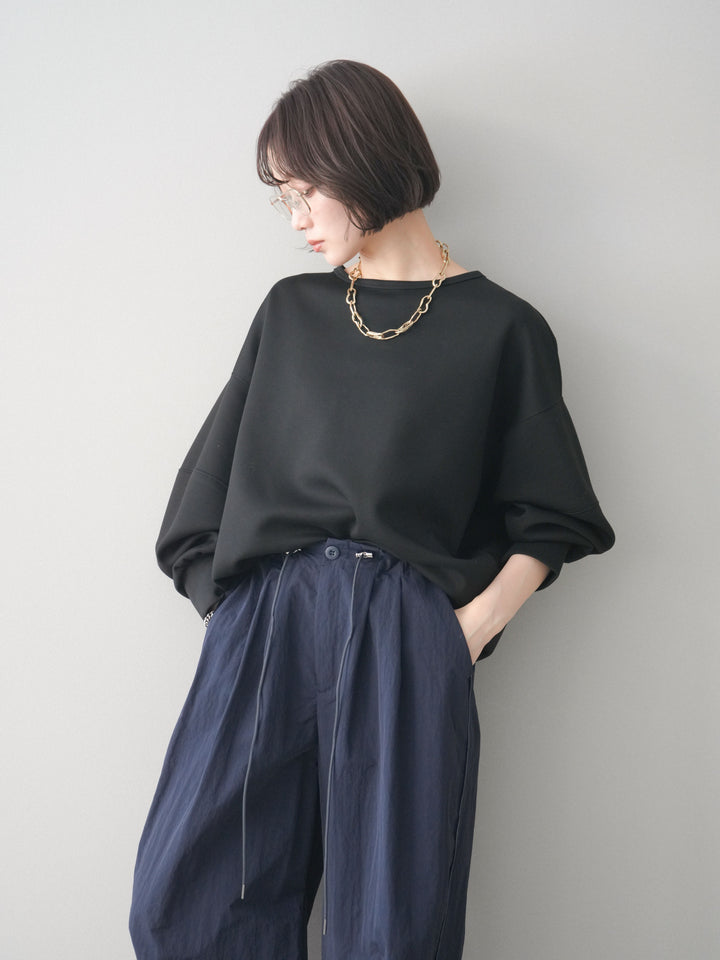 [予約]ライトポンチコクーンプルオーバー/black